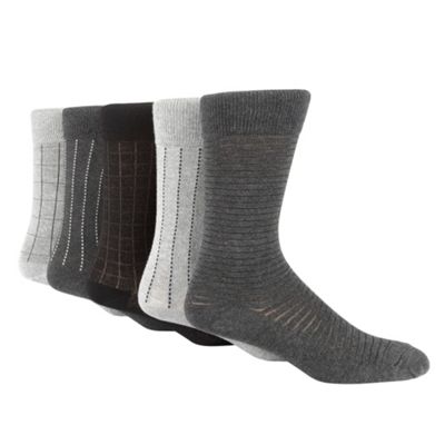 Freshen Up Your Feet Pack of five grey grid and stripe socks